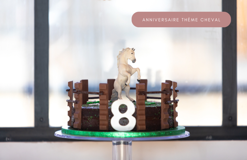 Décoration de gâteau en forme de cheval - Décoration de gâteau - Chevaux -  Décoration de gâteau d'anniversaire - Décoration de cheval